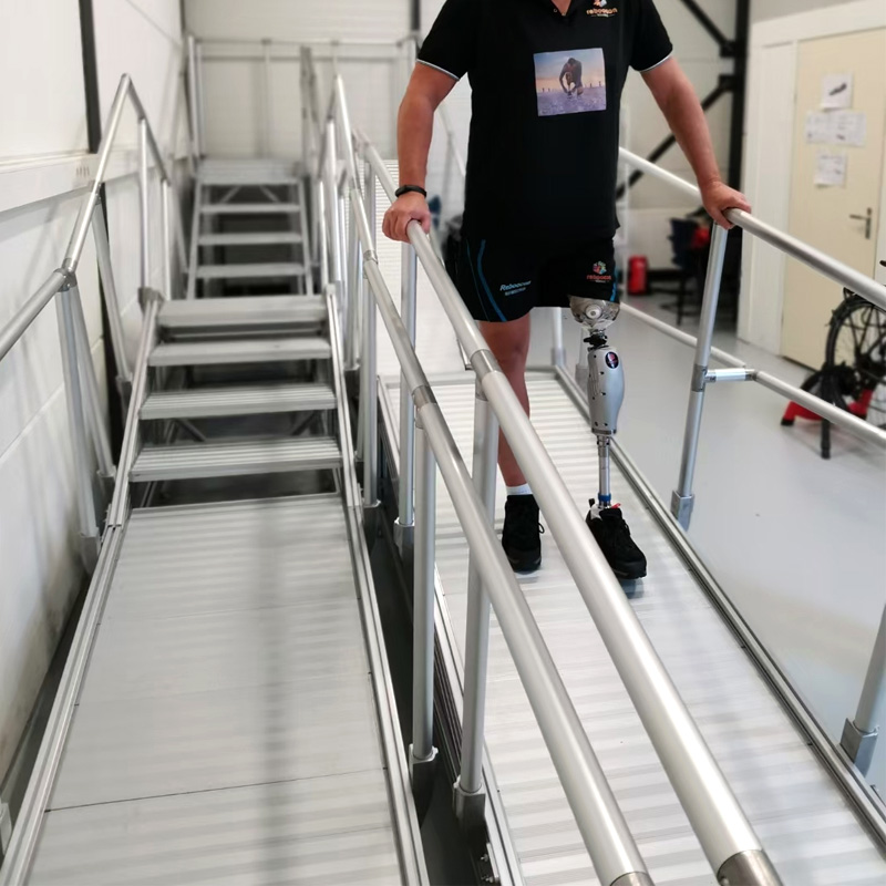 Escalera de escalera de plataforma de trabajo de aluminio de servicio de personalización de una parada